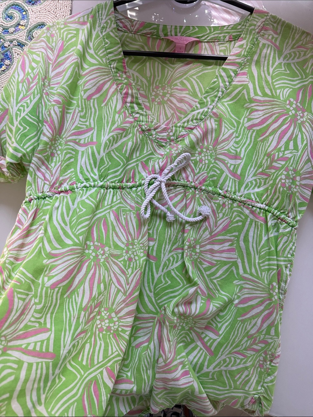 Lilly Pulitzer vintage rare - Gr Pink V- neck blouse - empire cinch